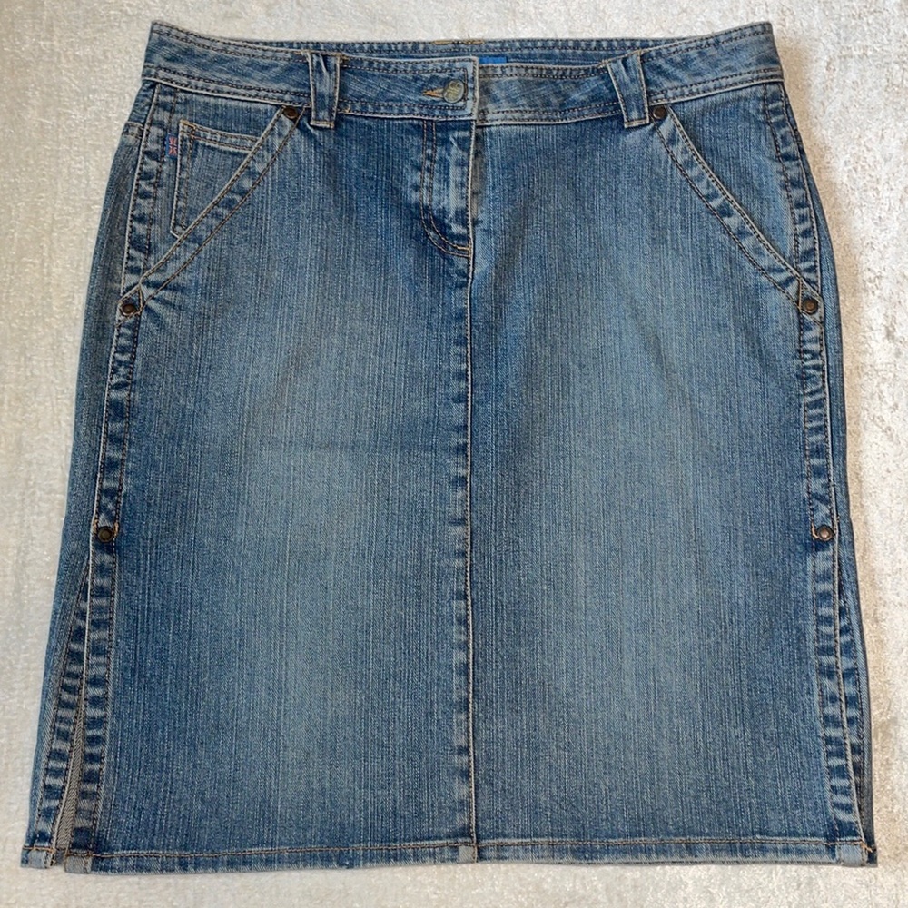 f.c.u.k. jeans Sz 10 blue jean skirt w fab back pocket stitching n side vents